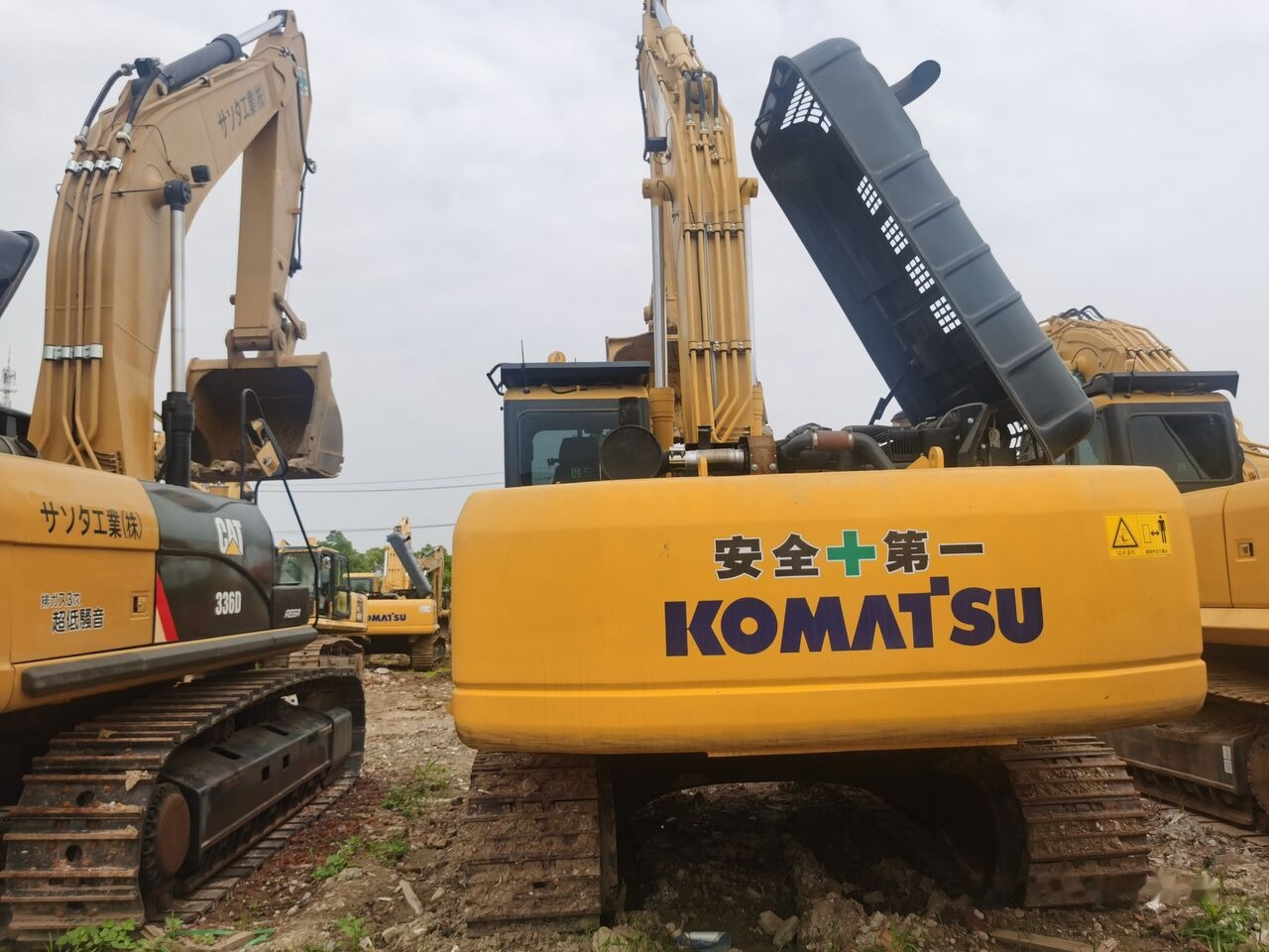 Komatsu PC350-7 - حفار زاحف: صورة 4 Komatsu PC350-7 - حفار زاحف: صورة 4