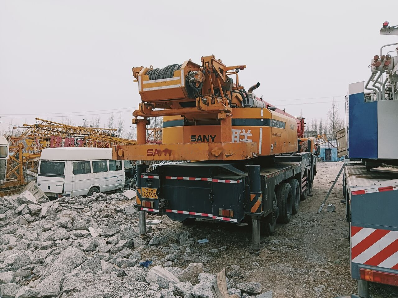 Sany STC1250 - موبايل كرين: صورة 4 Sany STC1250 - موبايل كرين: صورة 4