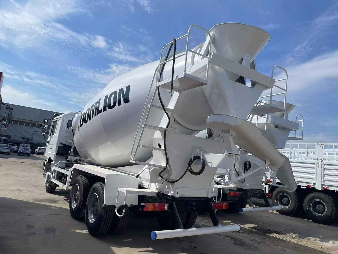 Shacman F3000 Concrete mixer truck - شاحنة خلاطة خرسانة: صورة 3 Shacman F3000 Concrete mixer truck - شاحنة خلاطة خرسانة: صورة 3