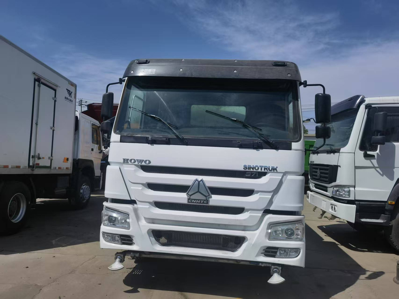 Sinotruk HOWO 371 6*4 Sprinkler truck - سيارة خدمات/ سيارة خاصة: صورة 3 Sinotruk HOWO 371 6*4 Sprinkler truck - سيارة خدمات/ سيارة خاصة: صورة 3