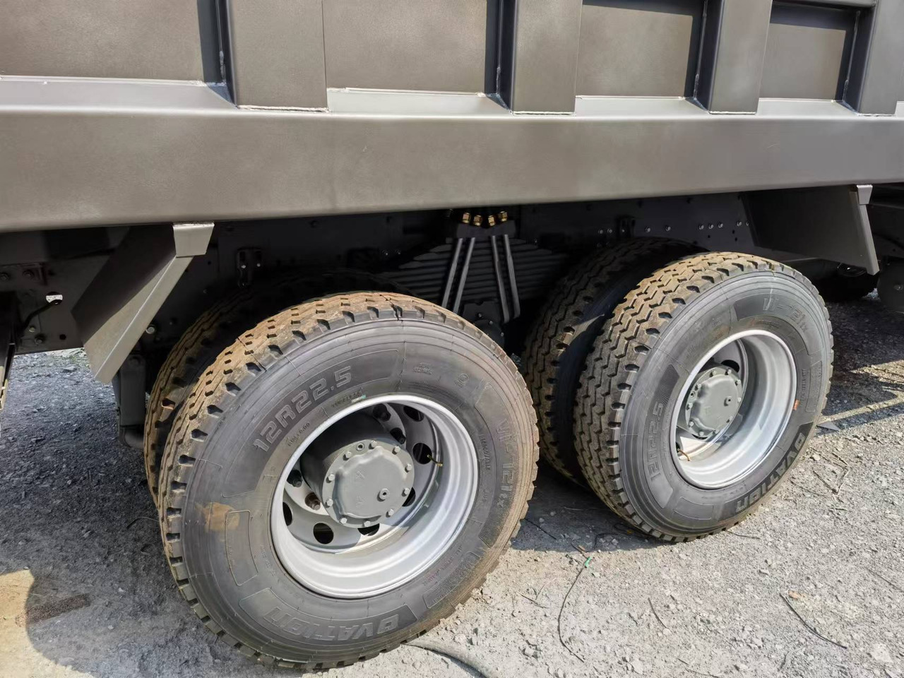 شاحنة قلاب Sinotruk HOWO 371 8*4 Dump truck: صورة 10