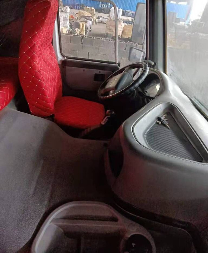 Sinotruk HOWO 375 6*4 Dump truck - شاحنة صندوقية: صورة 3 Sinotruk HOWO 375 6*4 Dump truck - شاحنة صندوقية: صورة 3