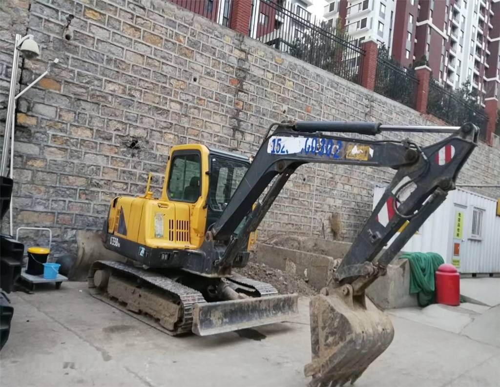Volvo EC 55 B - حفار صغير: صورة 2 Volvo EC 55 B - حفار صغير: صورة 2
