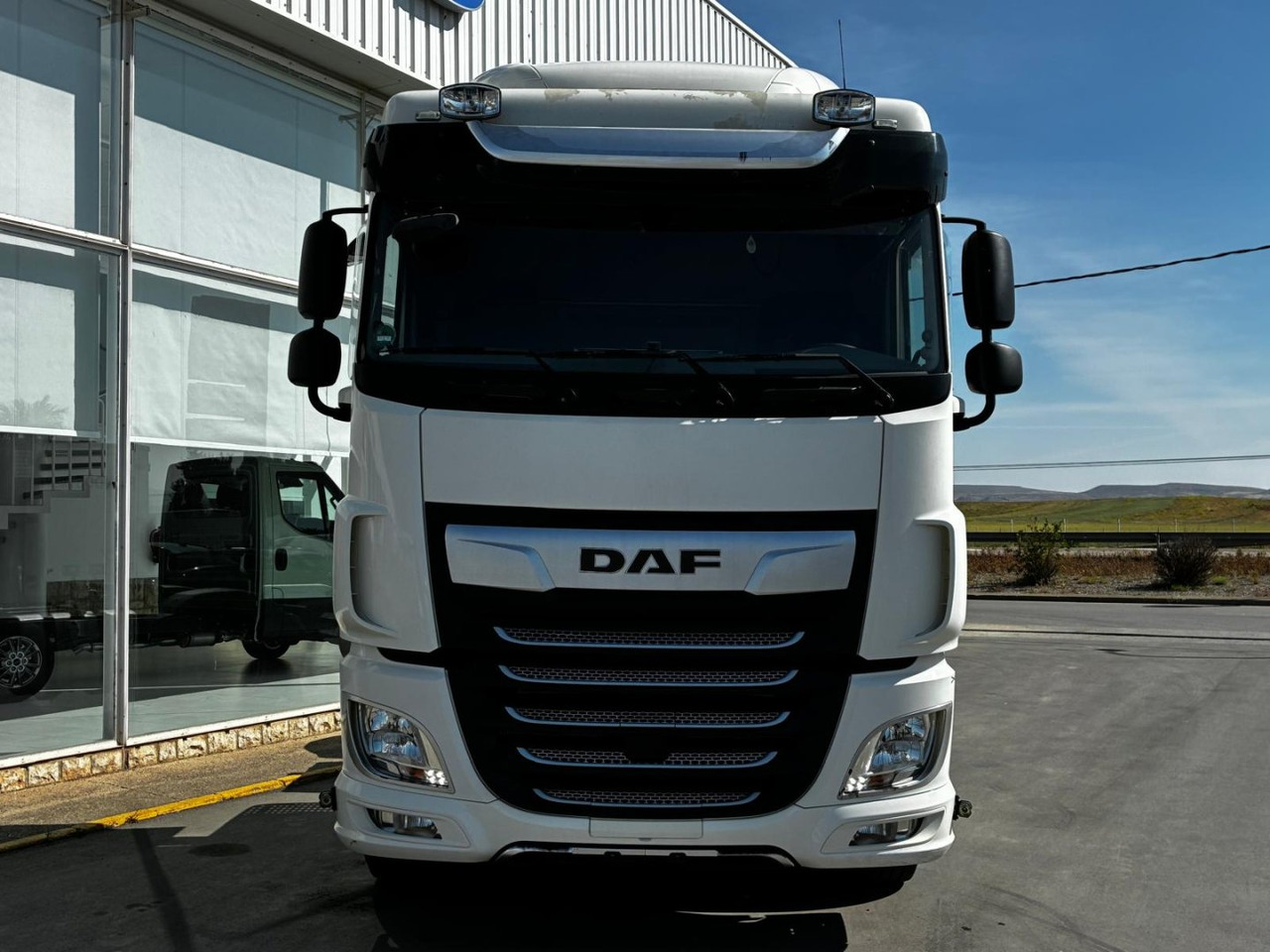 Cabeza Tractora DAF 480 AUTOMATICA CON INTARDER - مقطورة السحب: صورة 2 Cabeza Tractora DAF 480 AUTOMATICA CON INTARDER - مقطورة السحب: صورة 2
