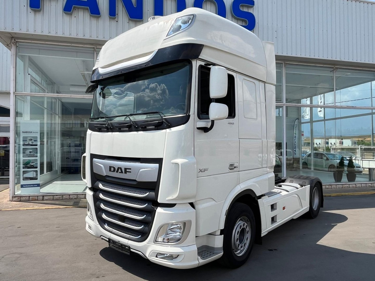 Cabeza Tractora DAF 480 AUTOMATICA CON INTARDER - مقطورة السحب: صورة 1 Cabeza Tractora DAF 480 AUTOMATICA CON INTARDER - مقطورة السحب: صورة 1