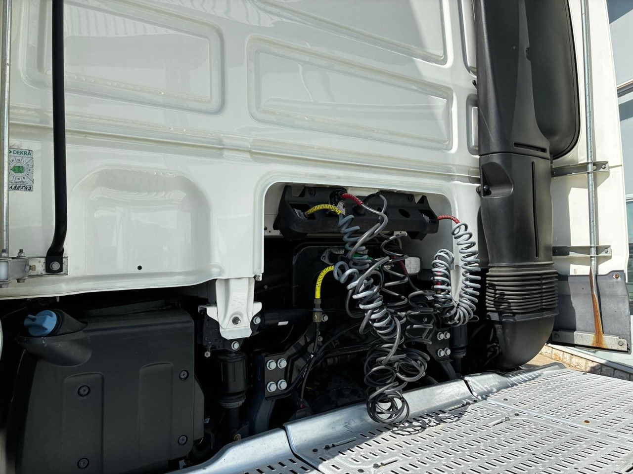 Cabeza Tractora DAF 480 AUTOMATICA CON INTARDER - مقطورة السحب: صورة 5 Cabeza Tractora DAF 480 AUTOMATICA CON INTARDER - مقطورة السحب: صورة 5