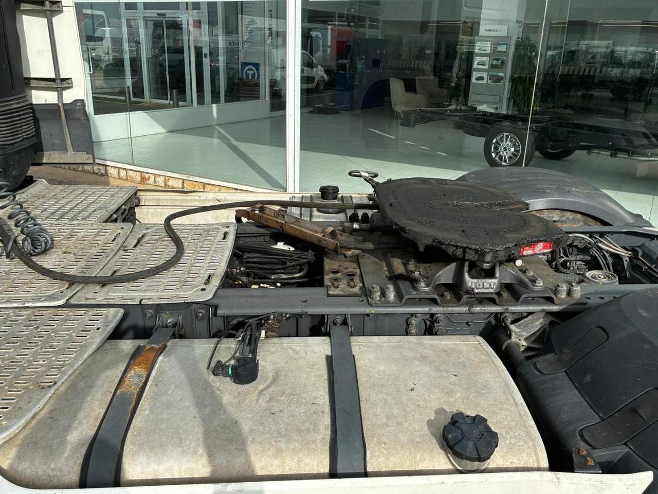 Cabeza Tractora DAF 480 SUPER SPACE CAB AUTOMATICA CON INTARDER - رأس تريلا: صورة 5 Cabeza Tractora DAF 480 SUPER SPACE CAB AUTOMATICA CON INTARDER - رأس تريلا: صورة 5