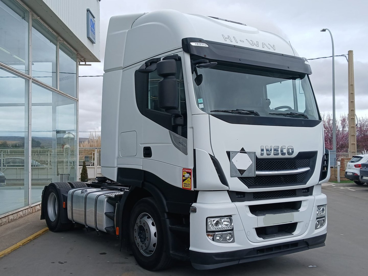 Cabeza Tractora IVECO 480 AUTOMATICO CON INTARDER - مقطورة السحب: صورة 3 Cabeza Tractora IVECO 480 AUTOMATICO CON INTARDER - مقطورة السحب: صورة 3