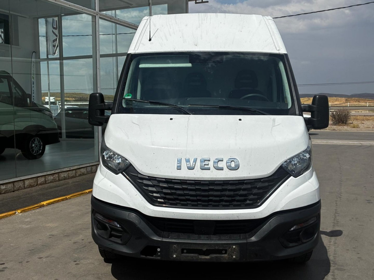 Furgón IVECO 35S14 16m3 - فان: صورة 2 Furgón IVECO 35S14 16m3 - فان: صورة 2