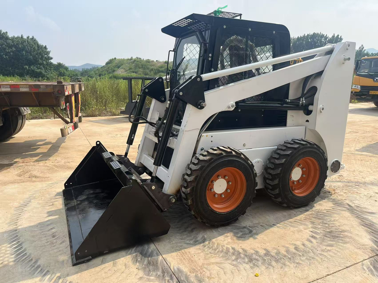 BOBCAT S450 S550 S18 BRAND NEW - شيول صغير: صورة 1 BOBCAT S450 S550 S18 BRAND NEW - شيول صغير: صورة 1