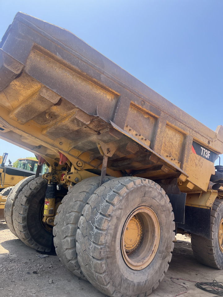 CAT 773F 773 F MINING TRUCK - شاحنة قلابة صلبة/ شاحنة صخور: صورة 4 CAT 773F 773 F MINING TRUCK - شاحنة قلابة صلبة/ شاحنة صخور: صورة 4