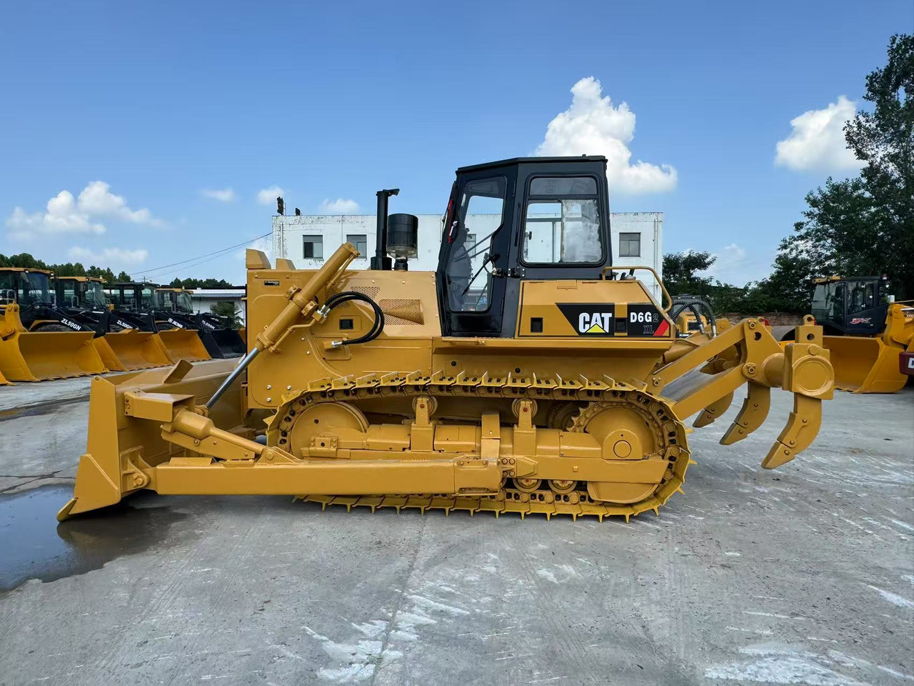 CAT D6G - بلدوزر: صورة 1 CAT D6G - بلدوزر: صورة 1