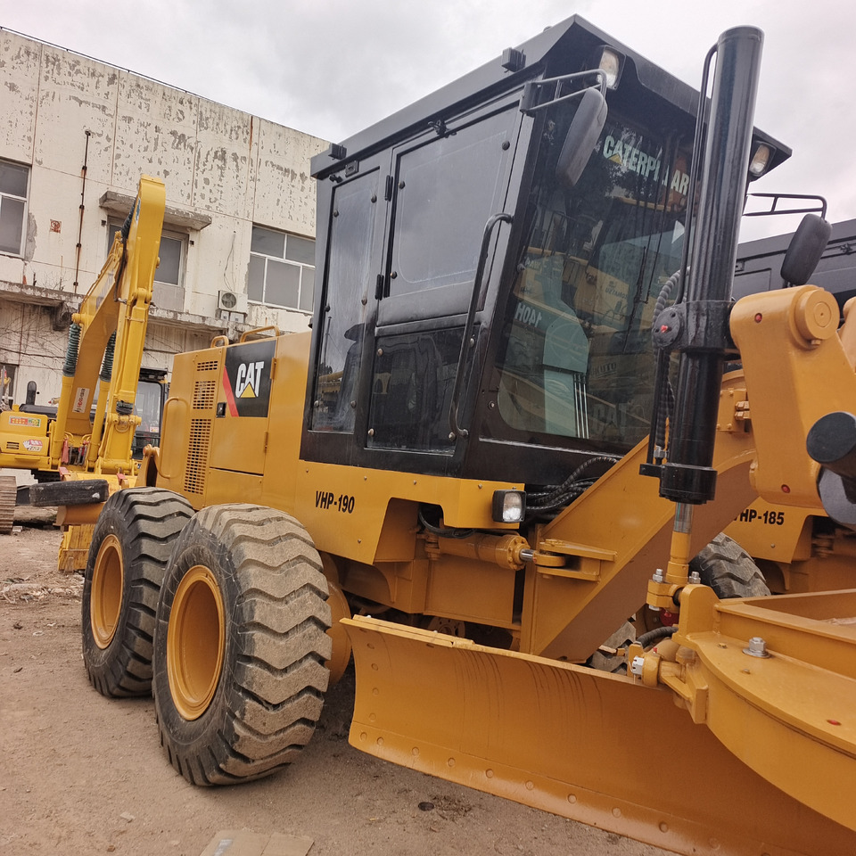 CATERPILLAR 140K CAT 140 K 140G 140H - ماكينة تسوية: صورة 5 CATERPILLAR 140K CAT 140 K 140G 140H - ماكينة تسوية: صورة 5