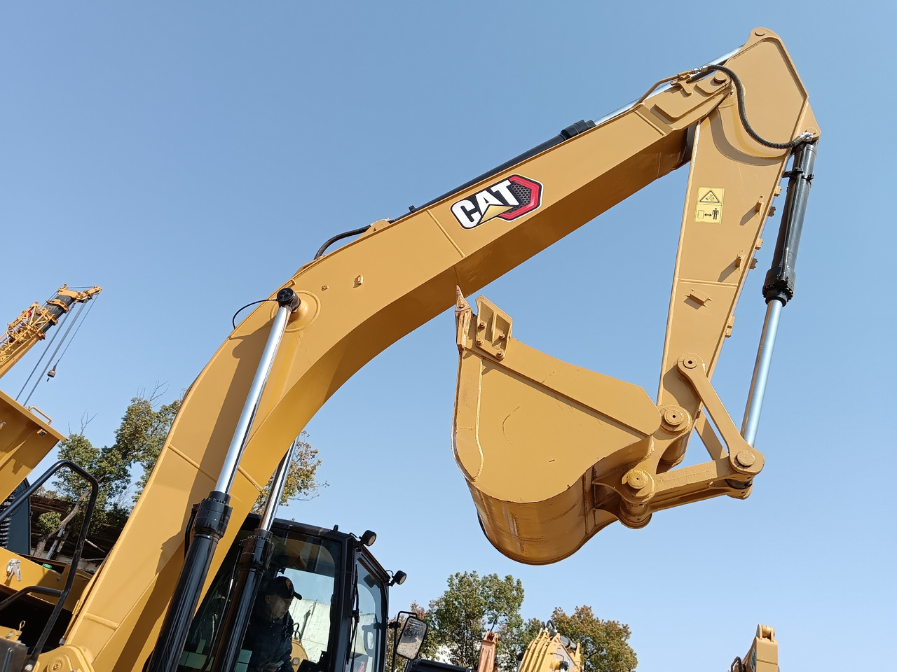CATERPILLAR 320 GC CAT 320GC 323GC 336GC - حفار زاحف: صورة 2 CATERPILLAR 320 GC CAT 320GC 323GC 336GC - حفار زاحف: صورة 2