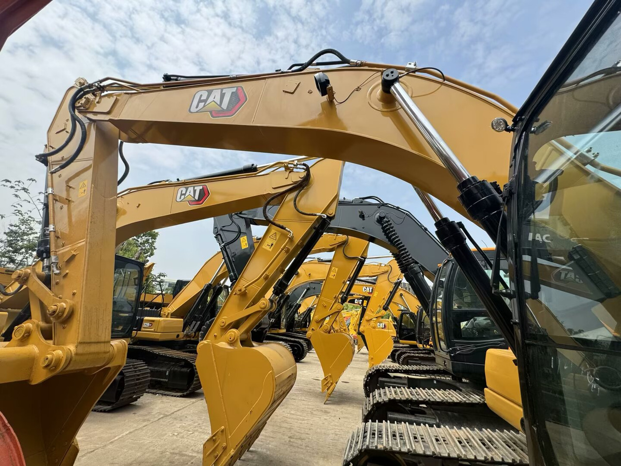 CATERPILLAR 323GC CAT 323 GC 330GC 336GC 330D2L 336D2L - حفار زاحف: صورة 4 CATERPILLAR 323GC CAT 323 GC 330GC 336GC 330D2L 336D2L - حفار زاحف: صورة 4
