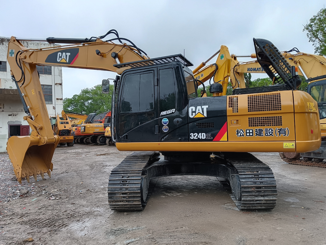 CATERPILLAR 324D L CAT 324D2L - حفار زاحف: صورة 1 CATERPILLAR 324D L CAT 324D2L - حفار زاحف: صورة 1