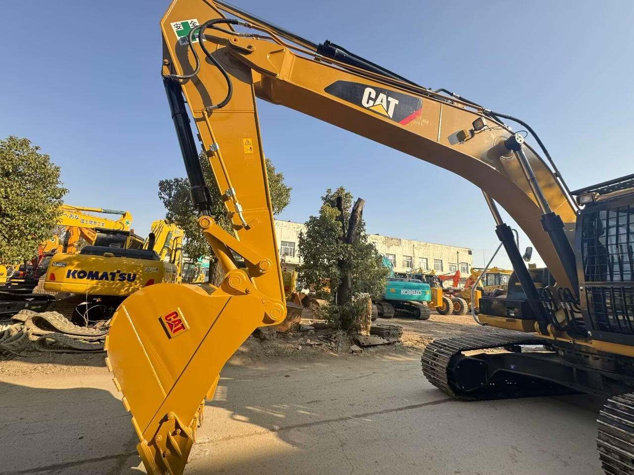CATERPILLAR 330D2L CAT 330D 2 L - حفار زاحف: صورة 2 CATERPILLAR 330D2L CAT 330D 2 L - حفار زاحف: صورة 2