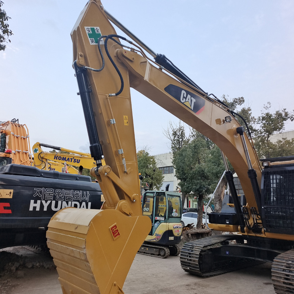CATERPILLAR 330D2L CAT 330D 330GC - حفار زاحف: صورة 3 CATERPILLAR 330D2L CAT 330D 330GC - حفار زاحف: صورة 3