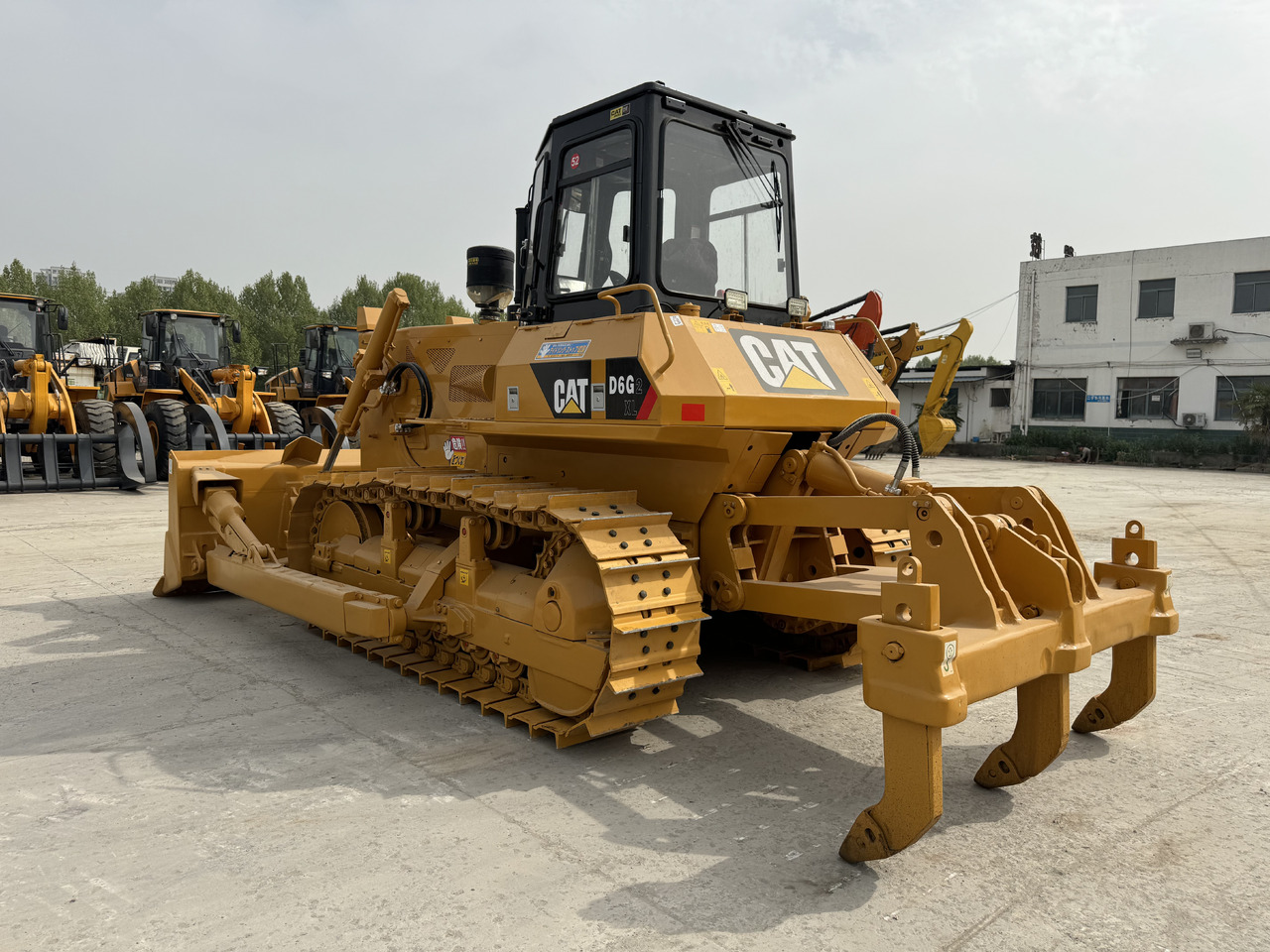 بلدوزر CATERPILLAR D6G CAT: صورة 1