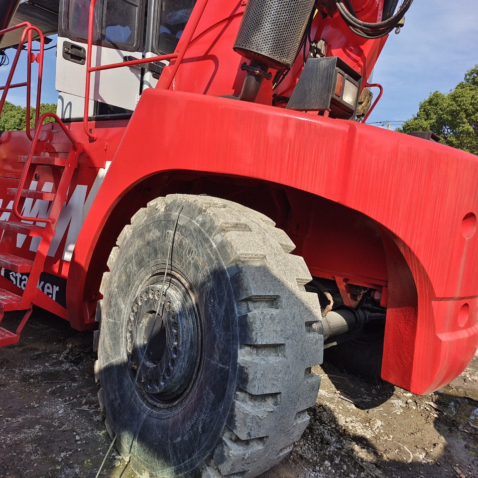 FANTUZZI CS45KMHD - آلة حمل الحاويات في الأماكن الصغيرة: صورة 3 FANTUZZI CS45KMHD - آلة حمل الحاويات في الأماكن الصغيرة: صورة 3