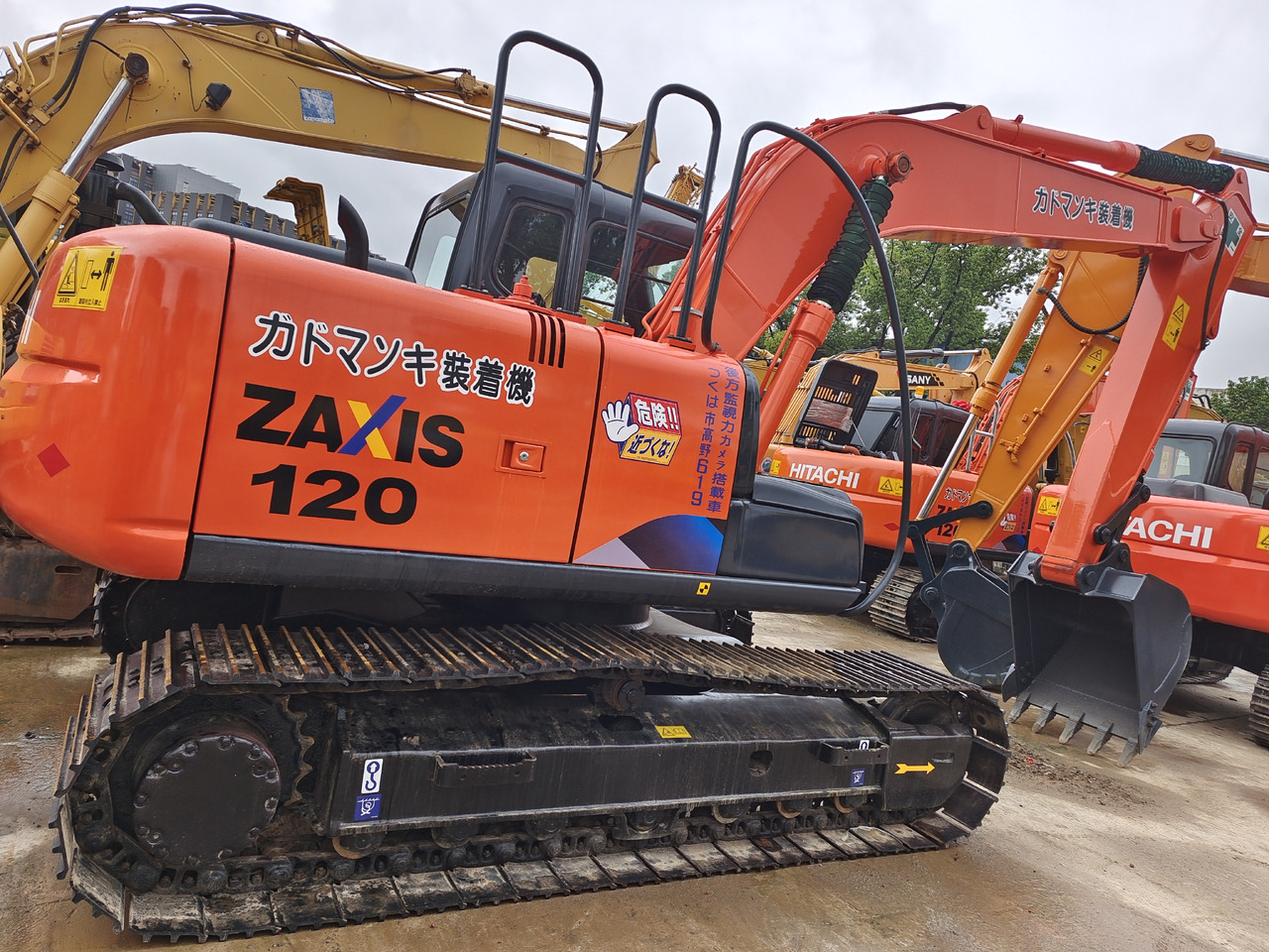 HITACHI ZX120 ZAXIS 120 - حفار زاحف: صورة 3 HITACHI ZX120 ZAXIS 120 - حفار زاحف: صورة 3