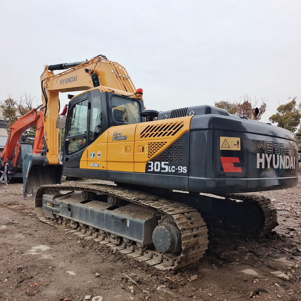 HYUNDAI 305LC-9S - حفار زاحف: صورة 2 HYUNDAI 305LC-9S - حفار زاحف: صورة 2