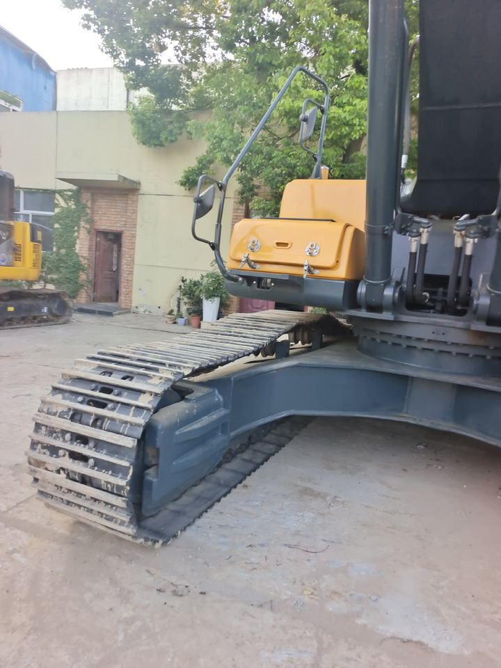 HYUNDAI 305LC - 9T - حفار زاحف: صورة 4 HYUNDAI 305LC - 9T - حفار زاحف: صورة 4