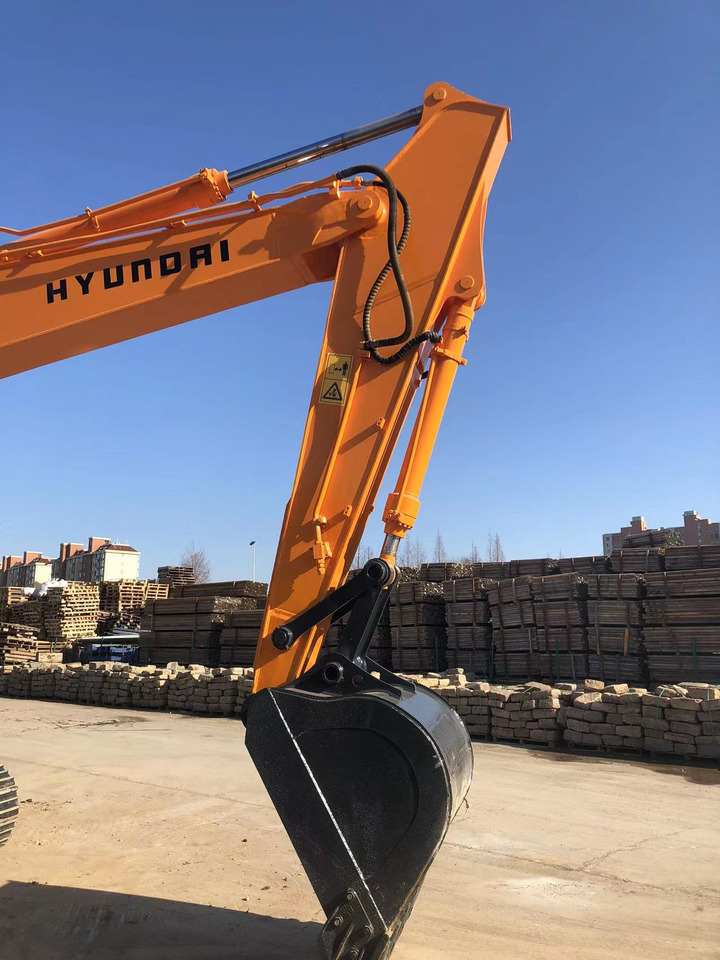 HYUNDAI R 215-9 215 - 9 220LC-9S 220LC - 9T - حفار زاحف: صورة 4 HYUNDAI R 215-9 215 - 9 220LC-9S 220LC - 9T - حفار زاحف: صورة 4