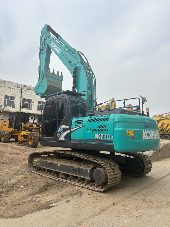 KOBELCO SK210LC - حفار زاحف: صورة 4 KOBELCO SK210LC - حفار زاحف: صورة 4