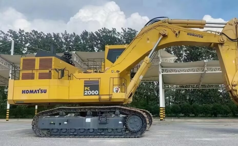 KOMATSU PC2000 MINGING CRAWLER EXCAVATOR - آلات التعدين: صورة 2 KOMATSU PC2000 MINGING CRAWLER EXCAVATOR - آلات التعدين: صورة 2