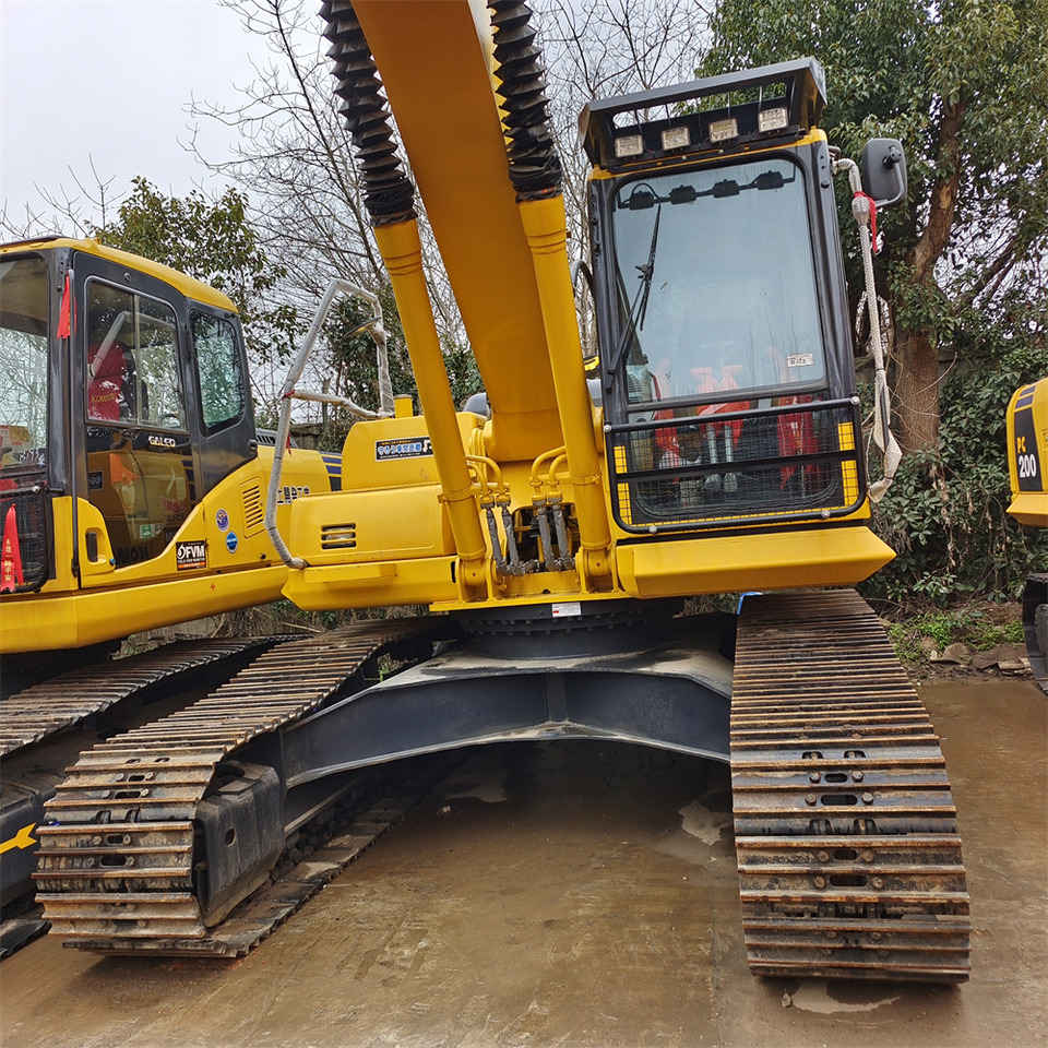 KOMATSU PC210LC-8 PC 210 LC - 8 - حفار زاحف: صورة 1 KOMATSU PC210LC-8 PC 210 LC - 8 - حفار زاحف: صورة 1