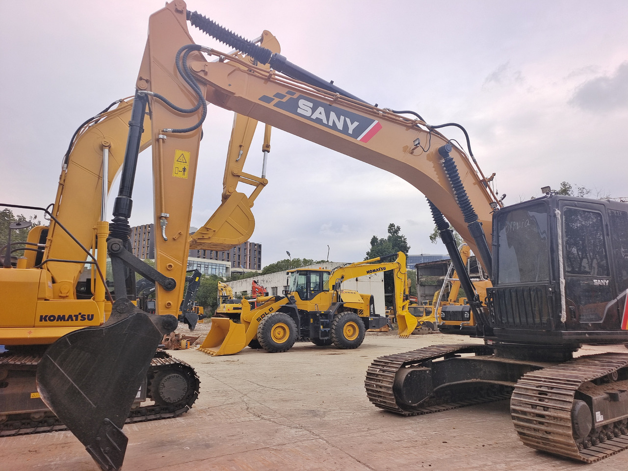 حفار زاحف SANY 215C SY 215 C: صورة 16 حفار زاحف SANY 215C SY 215 C: صورة 16