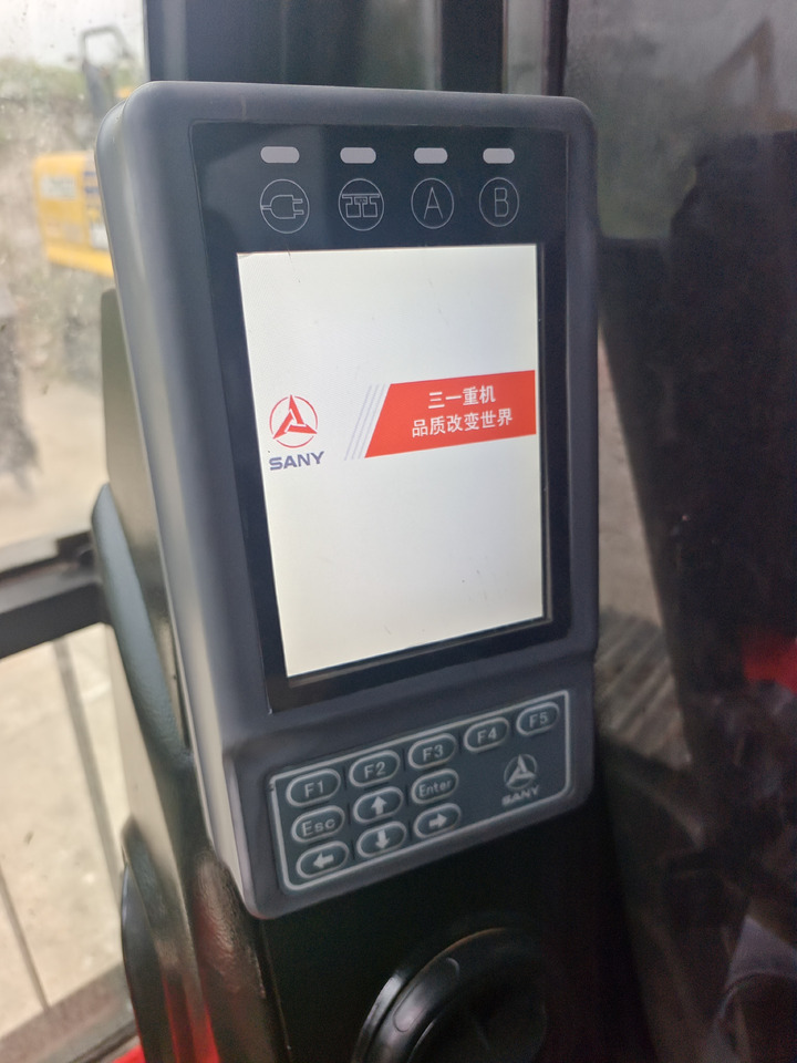 حفار زاحف SANY 215C SY 215 C: صورة 22 حفار زاحف SANY 215C SY 215 C: صورة 22