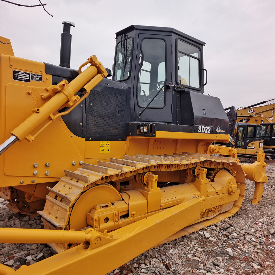 SHANTUI SD22 WITH RIPPER - بلدوزر: صورة 1 SHANTUI SD22 WITH RIPPER - بلدوزر: صورة 1