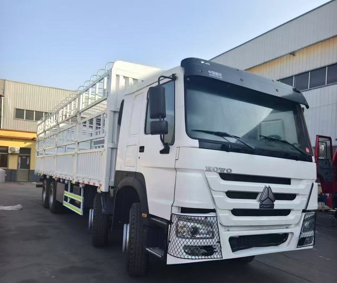 SINOTRUK HOWO 8*4 WITH FENCE 12 WHEELS 371 375 380 400 420 HP TIPPER DUMP TRUCK - شاحنة ماشية: صورة 4 SINOTRUK HOWO 8*4 WITH FENCE 12 WHEELS 371 375 380 400 420 HP TIPPER DUMP TRUCK - شاحنة ماشية: صورة 4