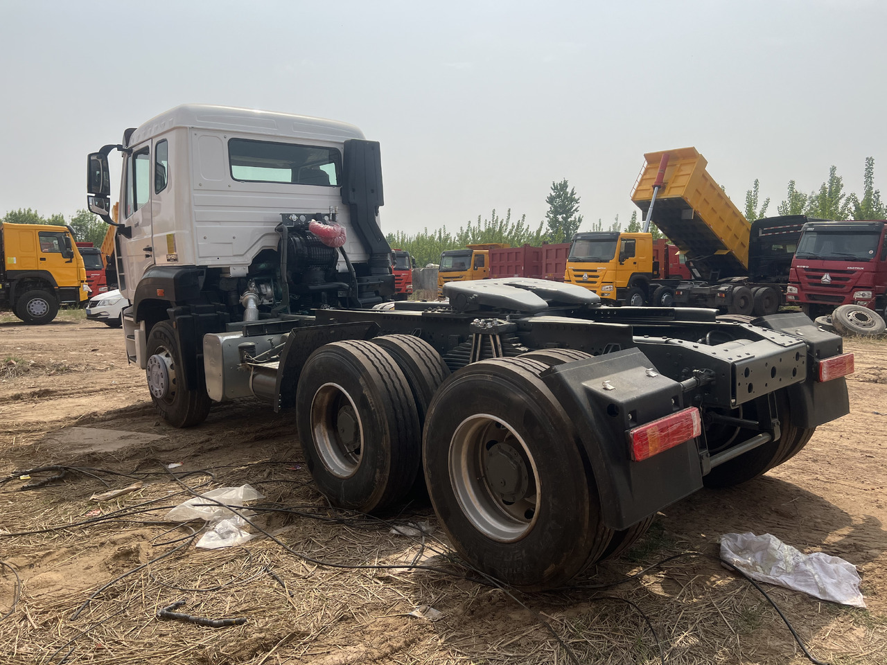 SINOTRUK HOWO TRACTOR HEAD 6*4 371 375 380 400 420 - مقطورة السحب: صورة 4 SINOTRUK HOWO TRACTOR HEAD 6*4 371 375 380 400 420 - مقطورة السحب: صورة 4