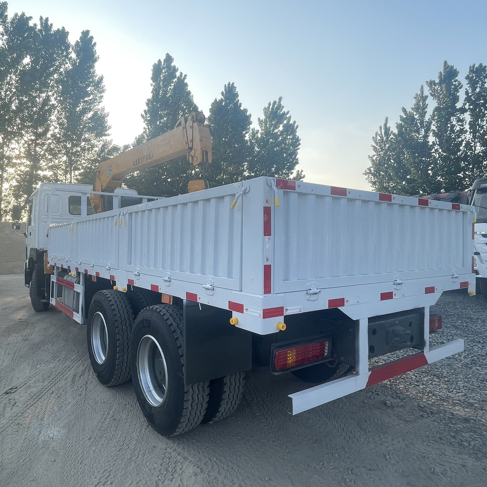 SINOTRUK HOWO TRUCK-MOUNTED CRANE 8 TON - شاحنة كرين: صورة 3 SINOTRUK HOWO TRUCK-MOUNTED CRANE 8 TON - شاحنة كرين: صورة 3