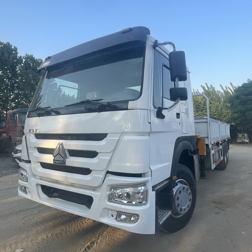 SINOTRUK HOWO TRUCK-MOUNTED CRANE 8 TON - شاحنة كرين: صورة 5 SINOTRUK HOWO TRUCK-MOUNTED CRANE 8 TON - شاحنة كرين: صورة 5