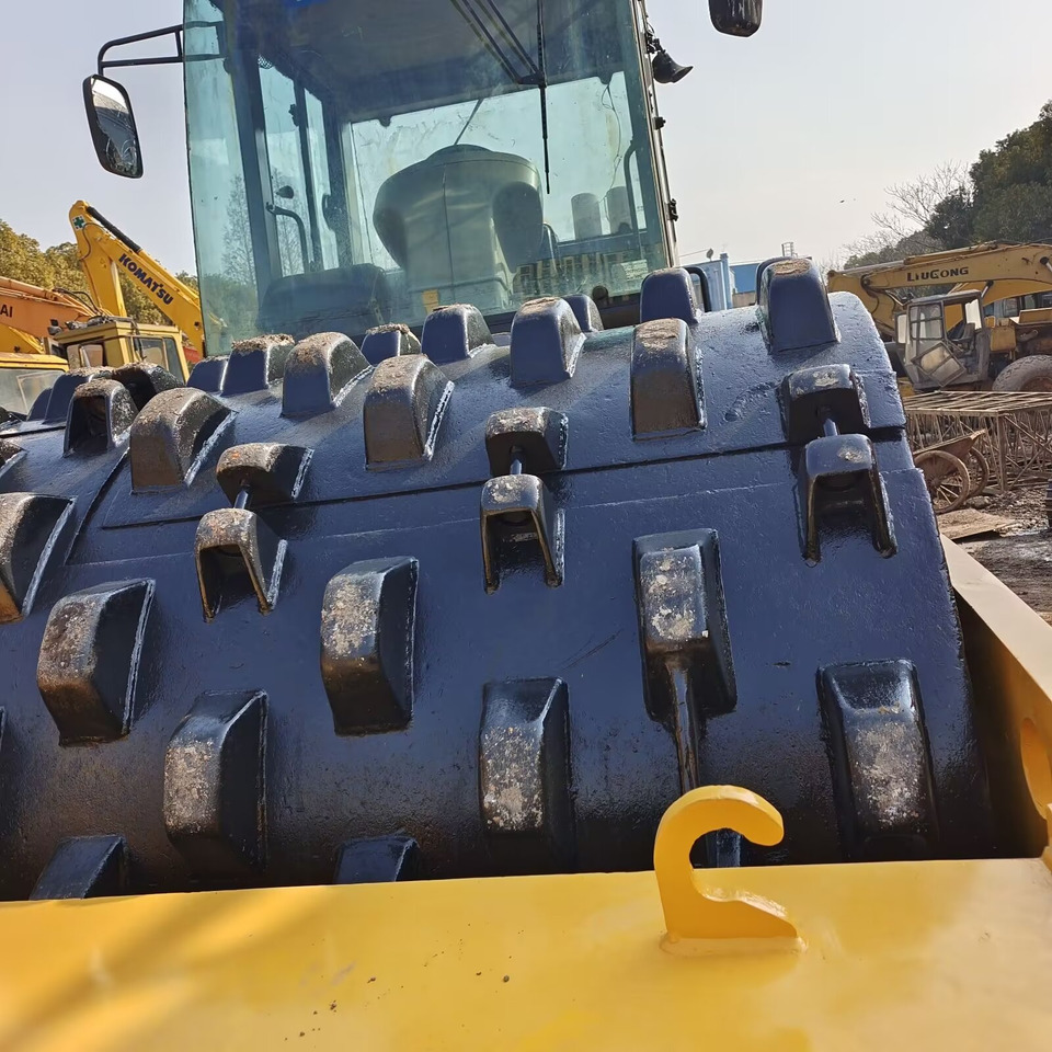 XCMG XS 223J Sheepfoot Compactor - رَصَّاص الطرق: صورة 3 XCMG XS 223J Sheepfoot Compactor - رَصَّاص الطرق: صورة 3
