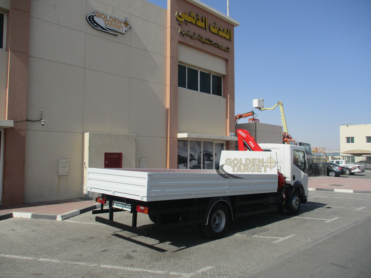 Ashok Leyland PARTNER LX 4x2 with Fassi F50A.022 Crane - شاحنة كرين: صورة 3 Ashok Leyland PARTNER LX 4x2 with Fassi F50A.022 Crane - شاحنة كرين: صورة 3