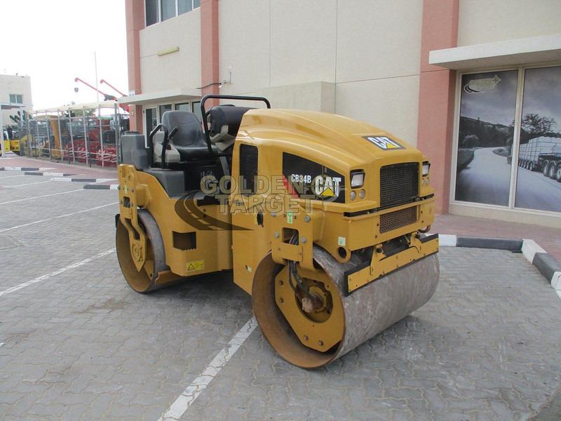 Caterpillar CB34B - مدحلة زراعية: صورة 1 Caterpillar CB34B - مدحلة زراعية: صورة 1