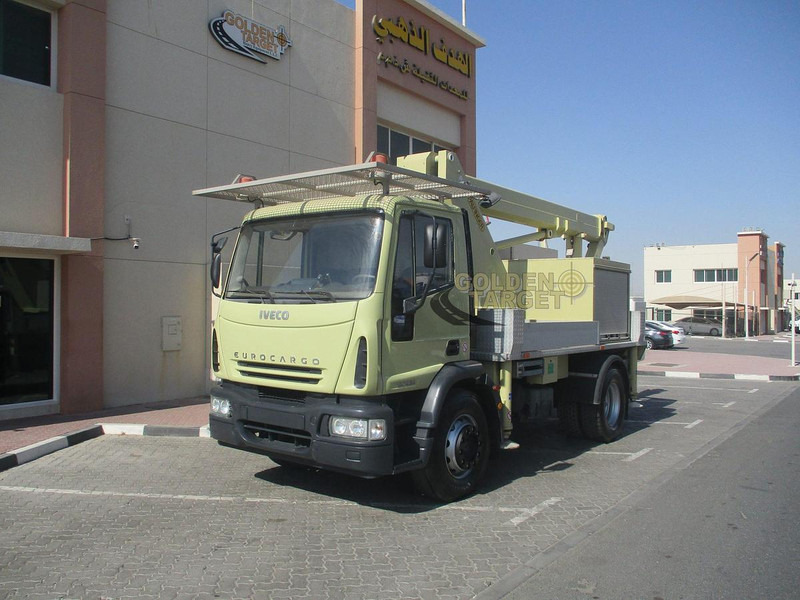 Iveco Euro Cargo 180E28 - منصة جومحمولةية: صورة 1 Iveco Euro Cargo 180E28 - منصة جومحمولةية: صورة 1
