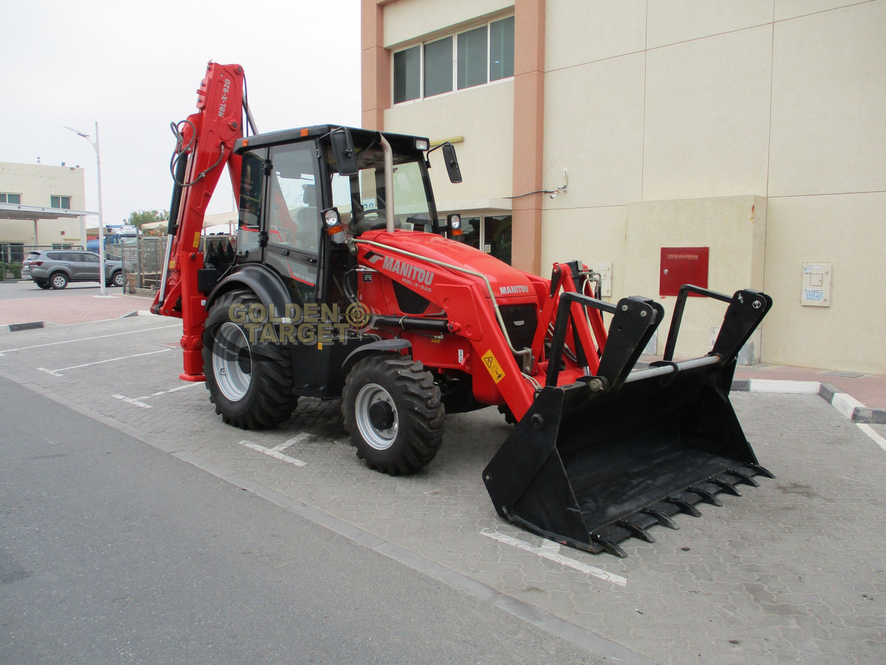 MANITOU MBL-X-920 BACKHOE LOADER - لودر ذو محراث خلفي/ باكهو: صورة 1 MANITOU MBL-X-920 BACKHOE LOADER - لودر ذو محراث خلفي/ باكهو: صورة 1