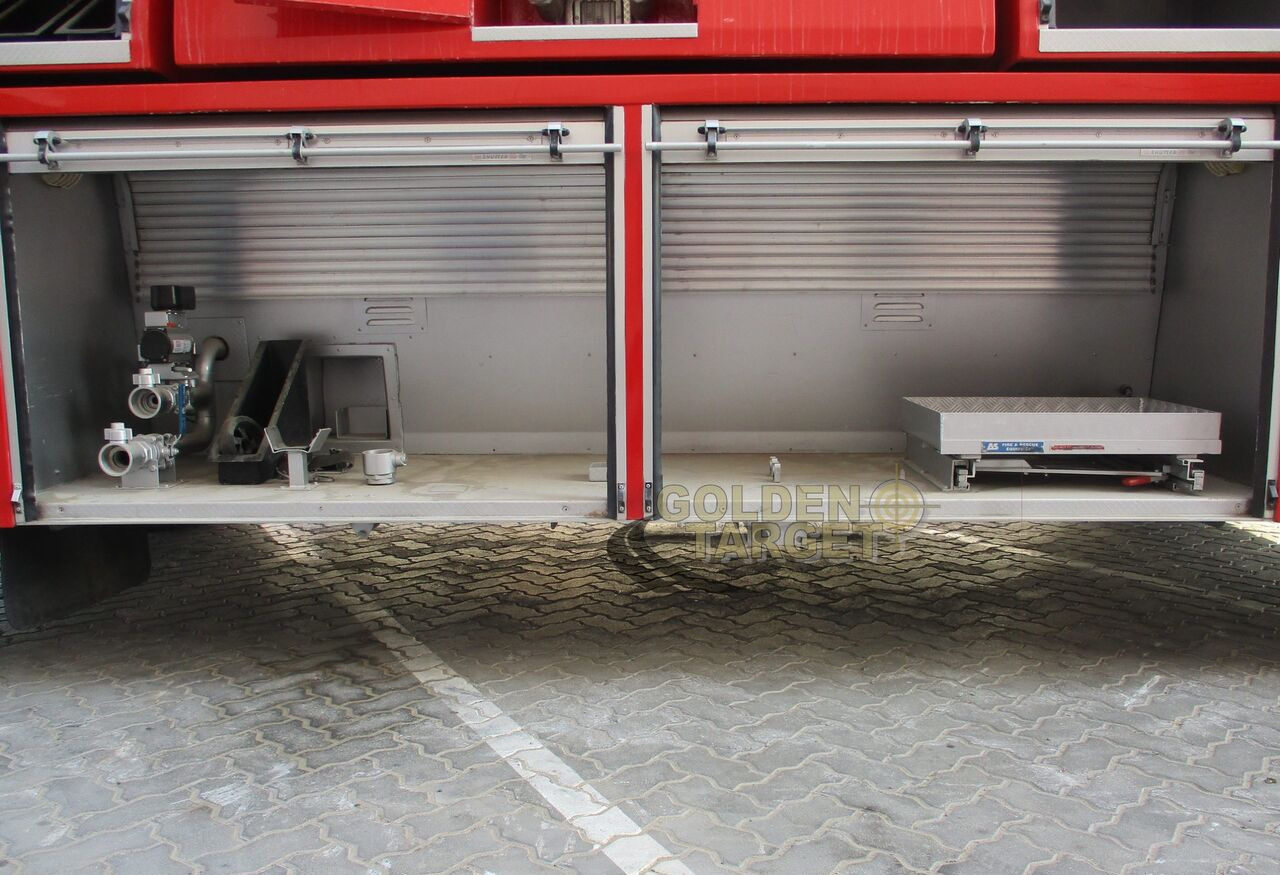 Reynold Boughton Barracuda 4x4 Airport Fire Truck - شاحنة حريق: صورة 4 Reynold Boughton Barracuda 4x4 Airport Fire Truck - شاحنة حريق: صورة 4