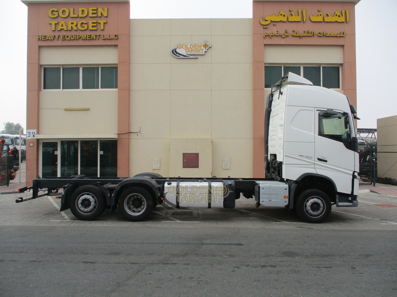 Volvo FH460 6×2 Chassis - شاحنة بهيكل معدني للمقصورة: صورة 5 Volvo FH460 6×2 Chassis - شاحنة بهيكل معدني للمقصورة: صورة 5