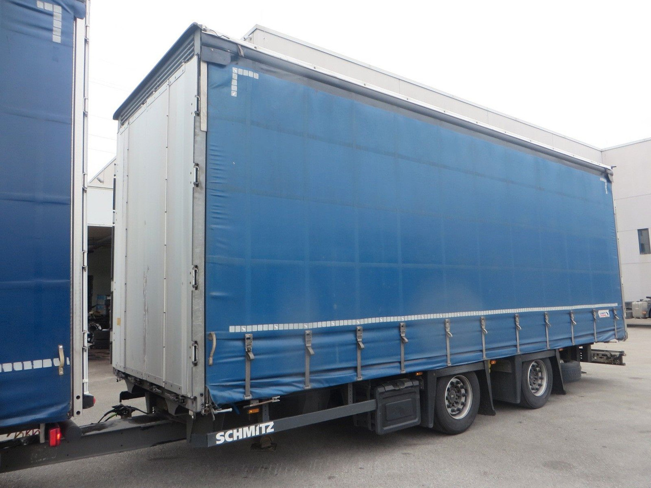 شاحنة ذات ستائر جانبية Renault T480 SC 6x2 Tandem jumbo 116m3: صورة 17