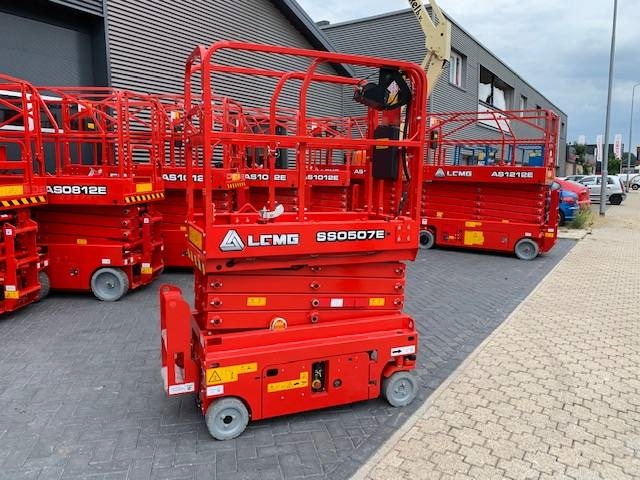 LGMG SS 0507 E - مرفاع مقصي: صورة 3 LGMG SS 0507 E - مرفاع مقصي: صورة 3