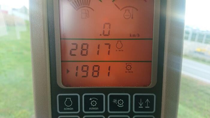 John Deere C 670 - حصادة: صورة 4 John Deere C 670 - حصادة: صورة 4