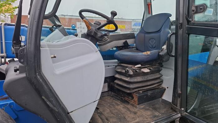 New Holland LM 7.42 - آلة رفع ونقل تلسكوبية: صورة 5 New Holland LM 7.42 - آلة رفع ونقل تلسكوبية: صورة 5