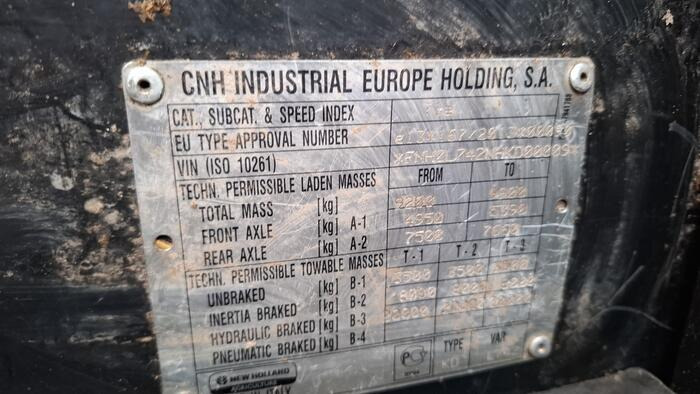 New Holland LM 7.42 - آلة رفع ونقل تلسكوبية: صورة 3 New Holland LM 7.42 - آلة رفع ونقل تلسكوبية: صورة 3